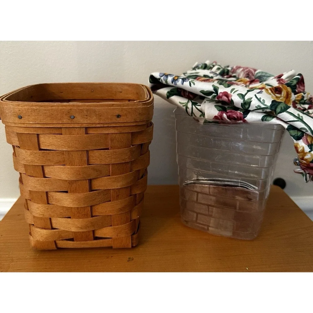 Longerberger 1995 Basket With Floral Liner